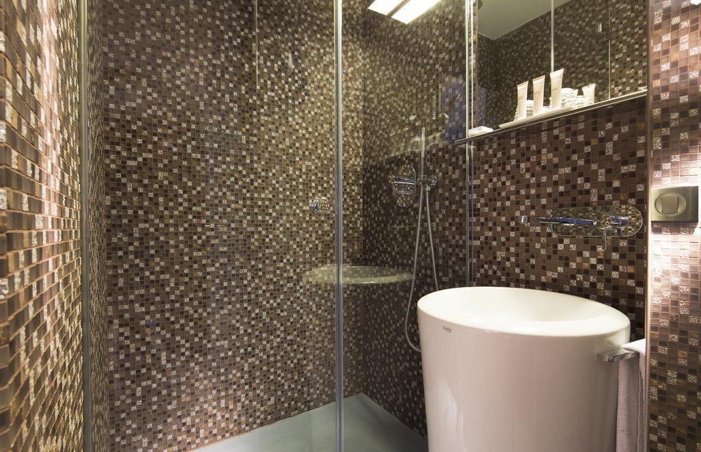 Hotel Sophie Germain Paris Exterior photo